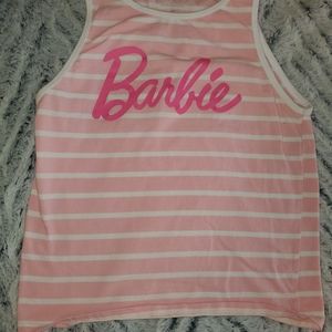 Form fitting sleeveless